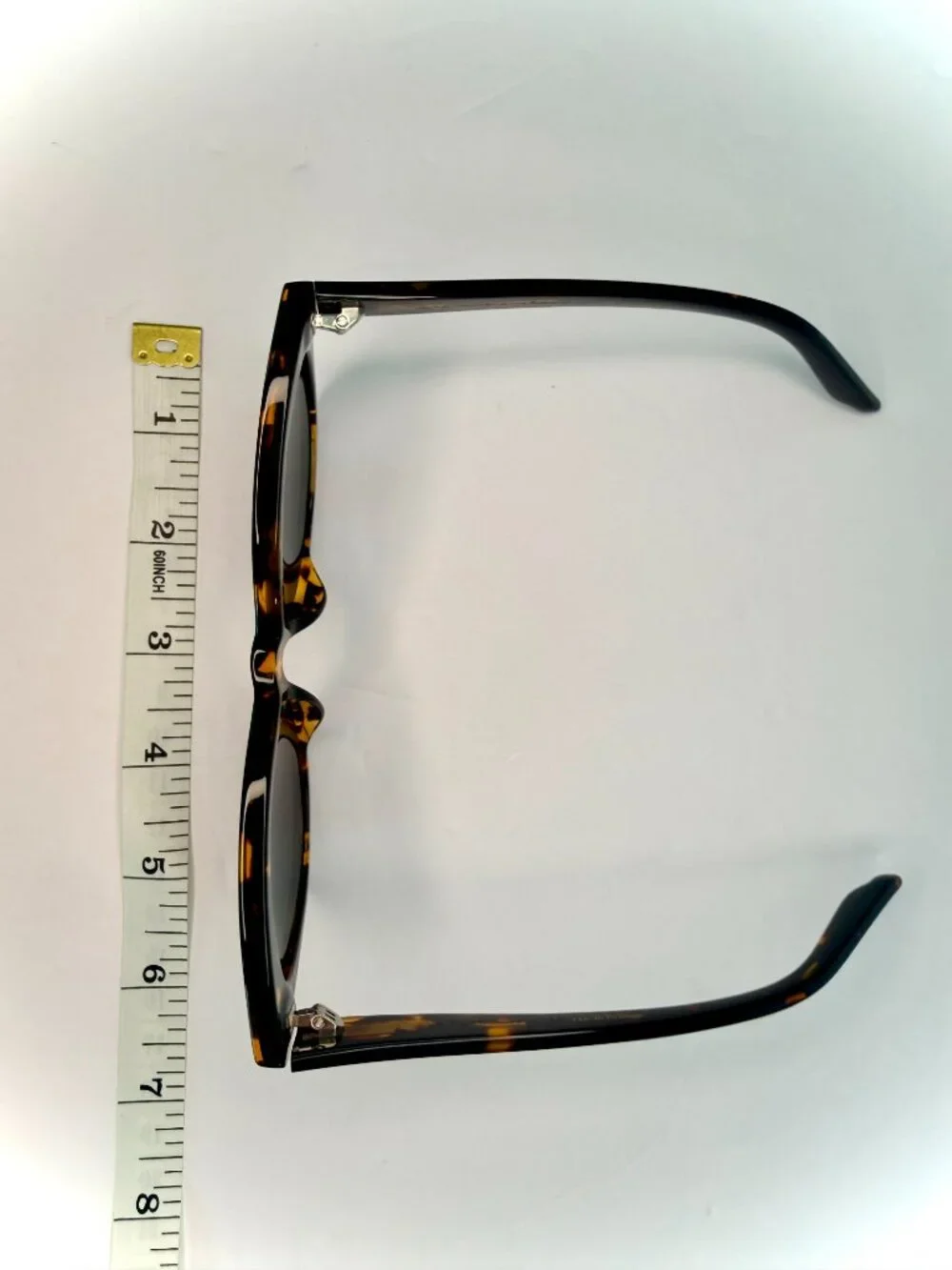DIFF x Marilyn Monroe | Tortoise Cat Eye Sunglasses + Case Cloth